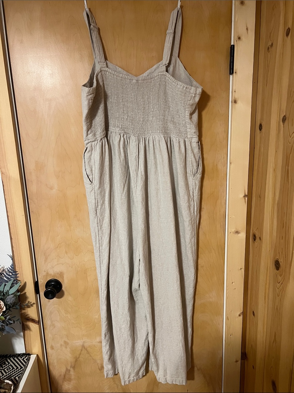Pair of Old Navy Cream Linen and Jean Textured Jumpsuits - Picture 4 of 8